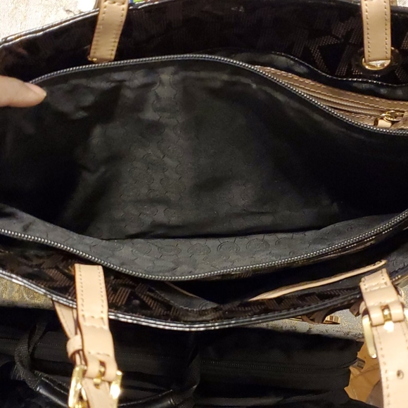 Michael Kors Patent Leather Brown/Gold Tote - Picture 4 of 13